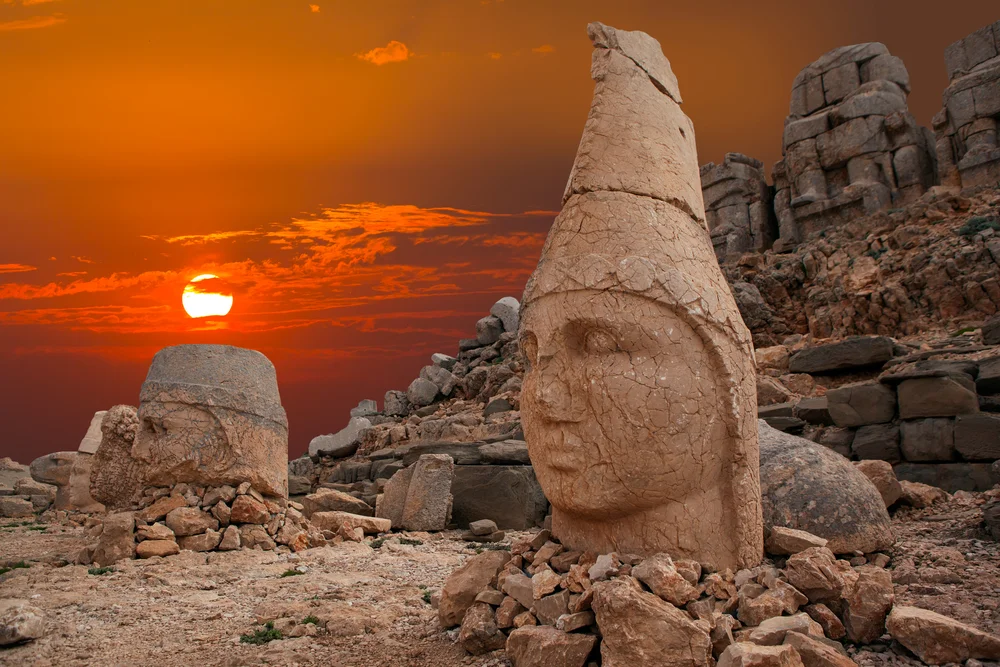 Nemrut Mountain, the most beautiful sunset in the world

